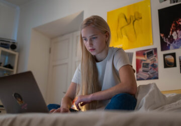 teen girl on laptopp